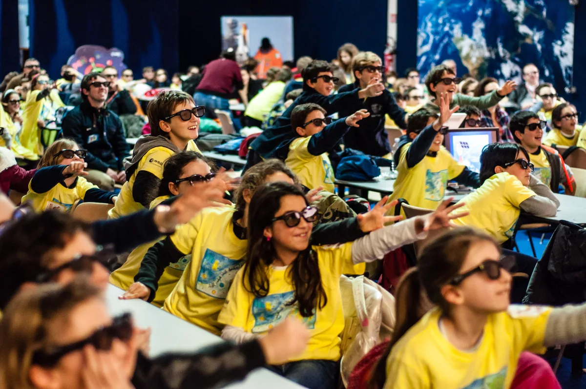 Students with 3D glasses at ESRIN Open Days