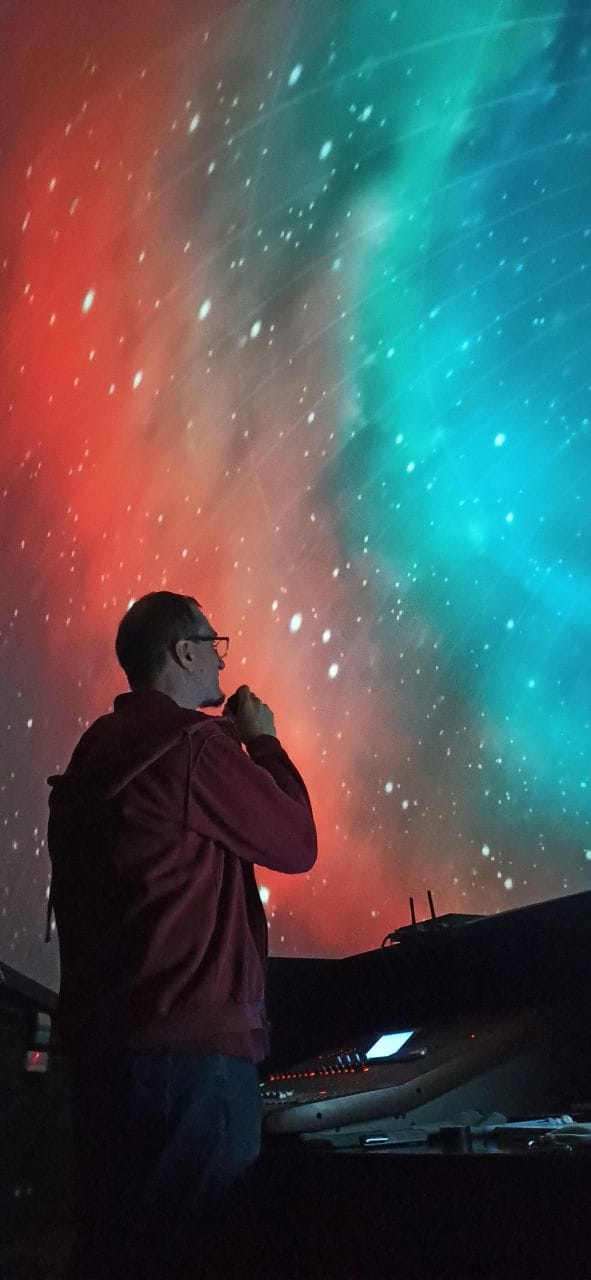 Proiezione digitale del cielo sul soffitto